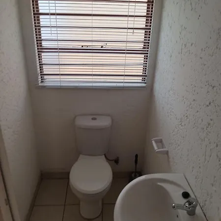 Baksman'S Retreat Apartment Soweto Exterior photo