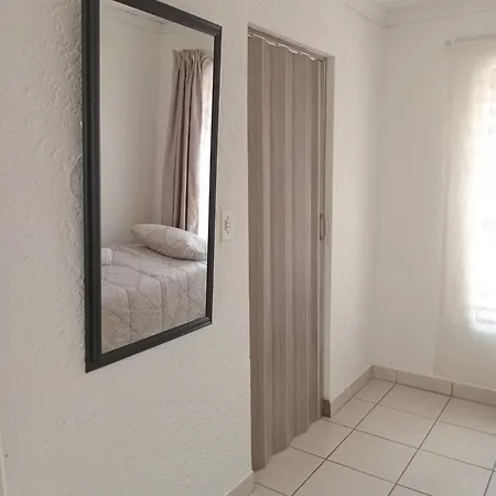 Baksman'S Retreat Apartment Soweto Exterior photo