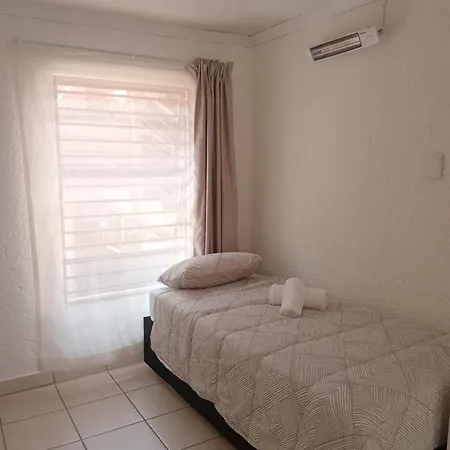 Baksman'S Retreat Apartment Soweto Exterior photo