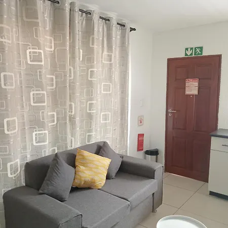 Baksman'S Retreat Apartment Soweto Exterior photo